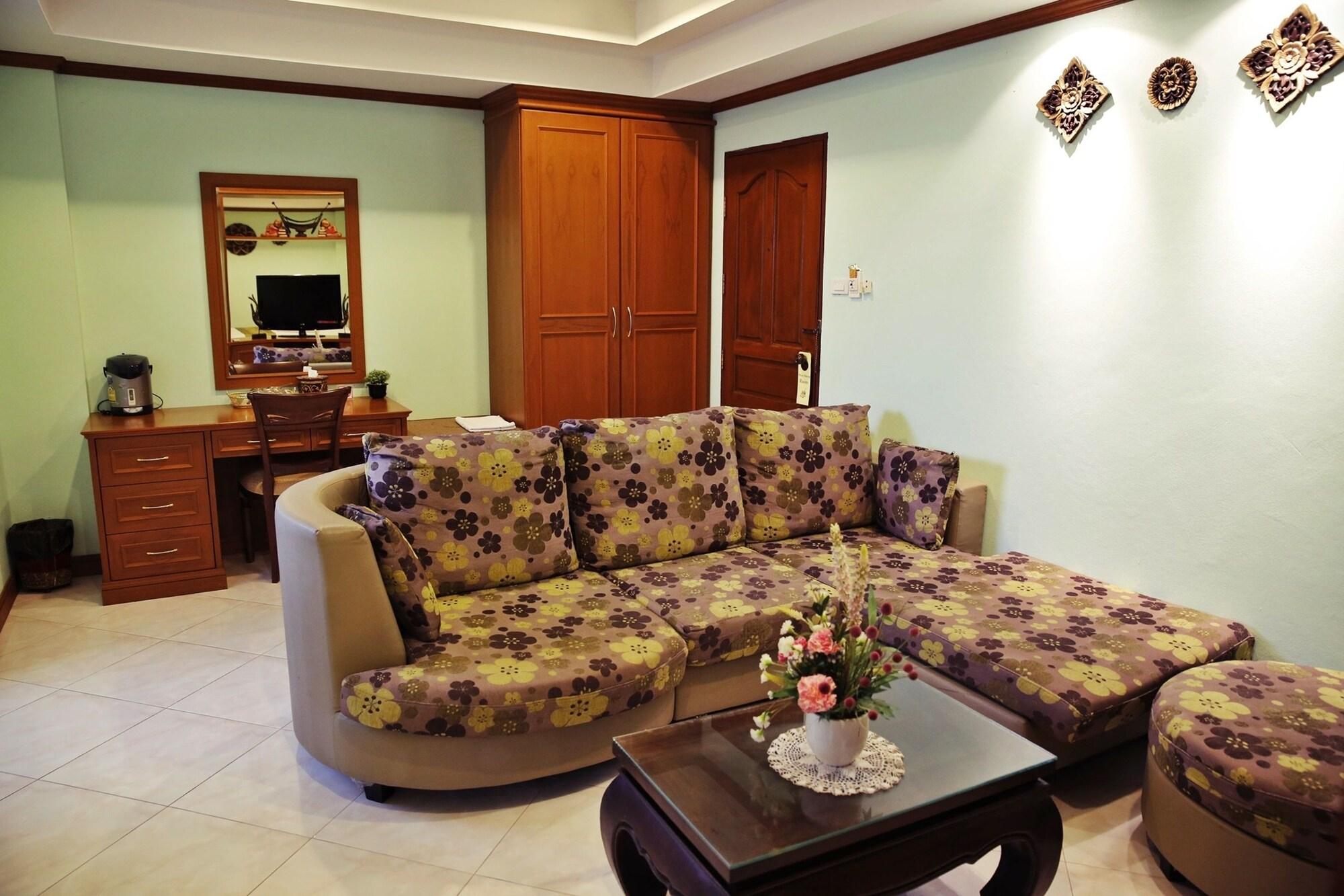 Baan SS Karon Hotel Bagian luar foto