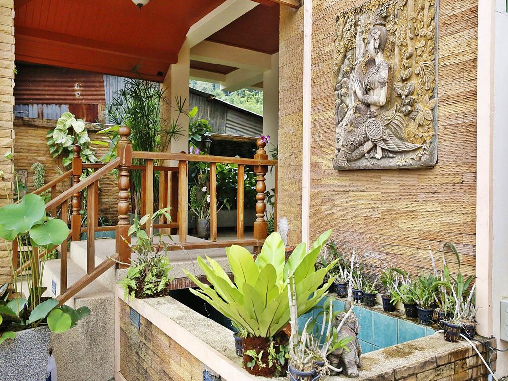Baan SS Karon Hotel Bagian luar foto