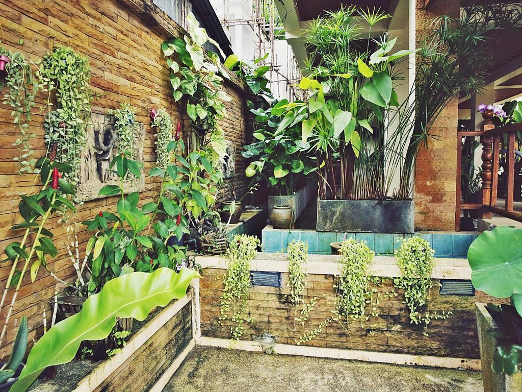 Baan SS Karon Hotel Bagian luar foto